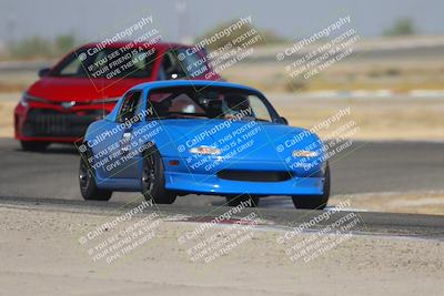 media/Sep-20-2025-Extreme Speed (Sat) [[1fcc23683c]]/Orange (Mid Intermediate)/Session 1 (Sunset)/